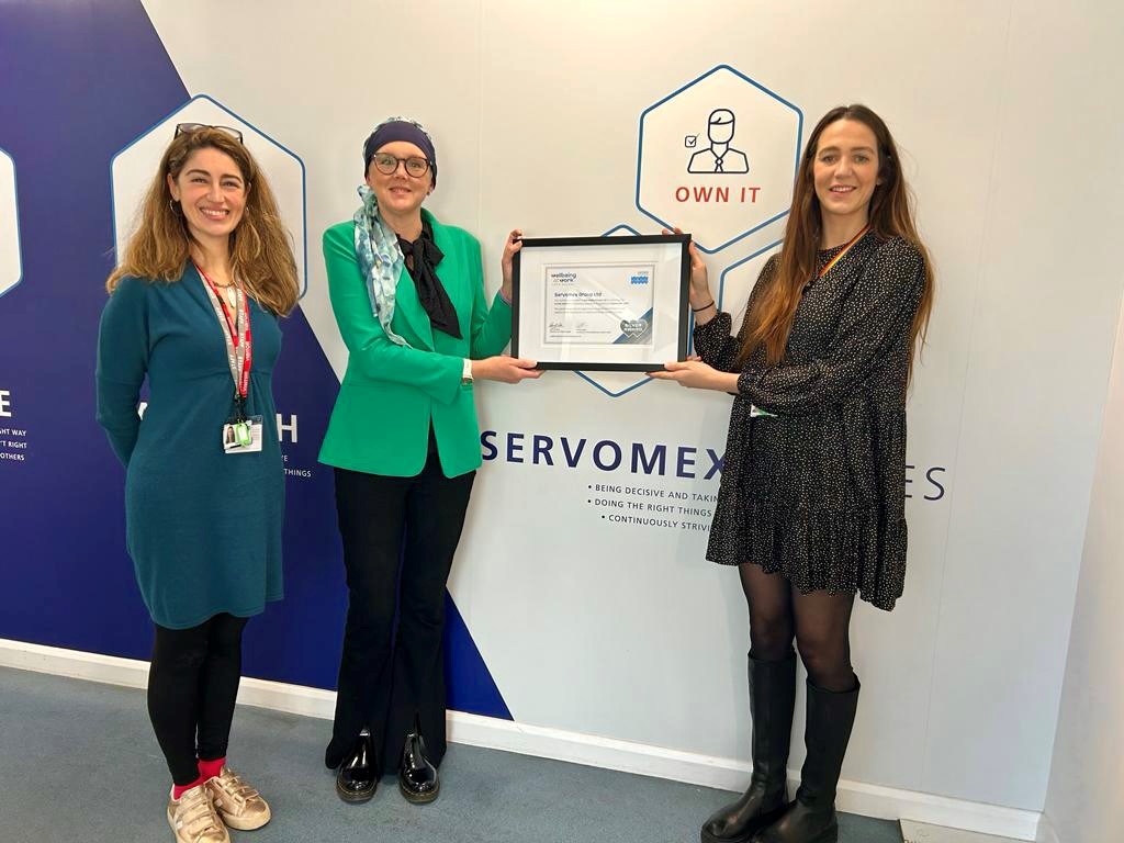 Servomex Wellbeing Manager receiving their Silver Award